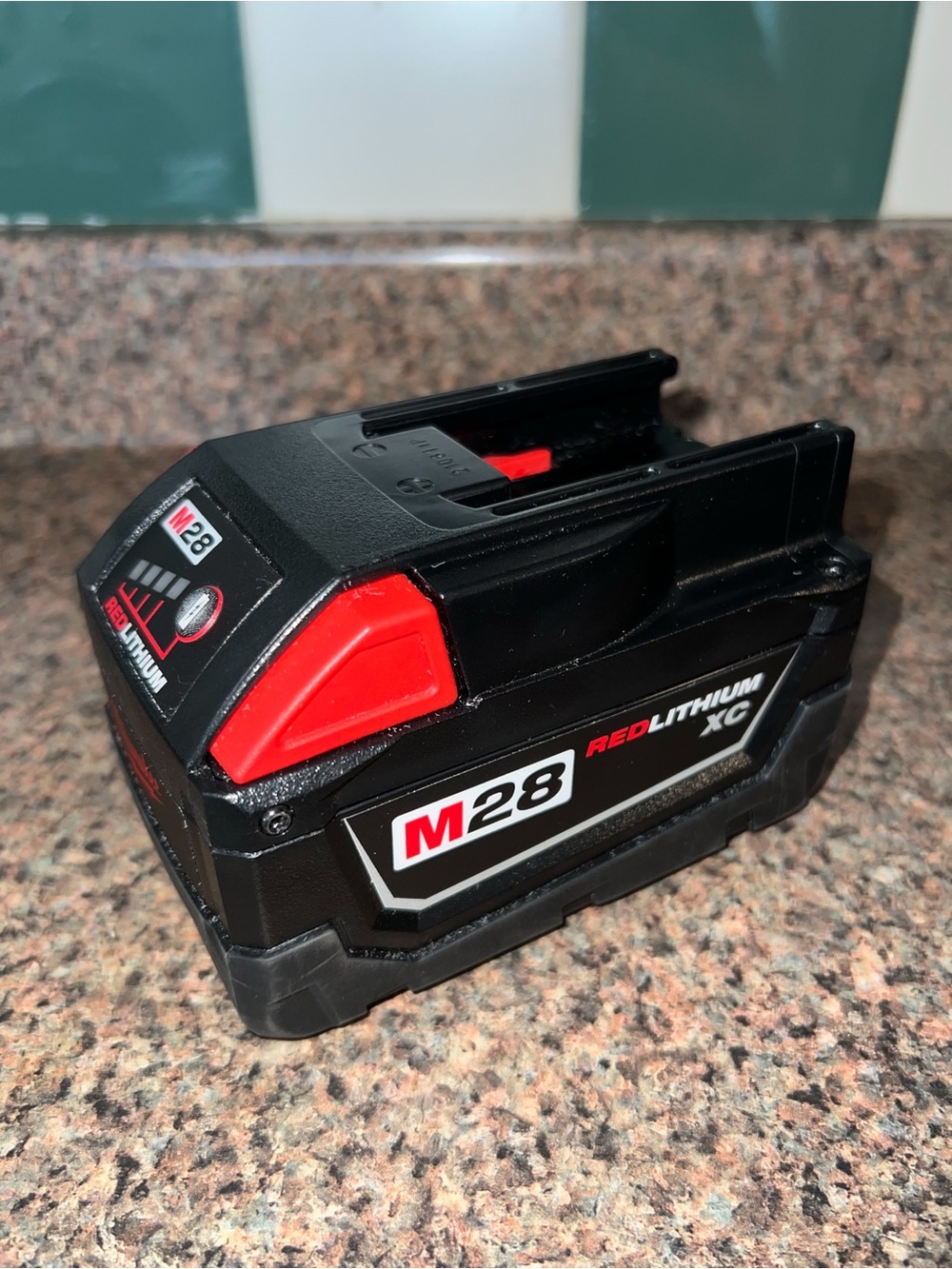 Milwaukee M28 RedLithium XC 3.0 AH Battery Pack (48-11-2830)